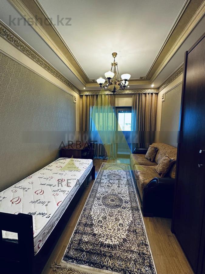 Фото Квартира, 5 комн, 200 м², 6/17 эт.