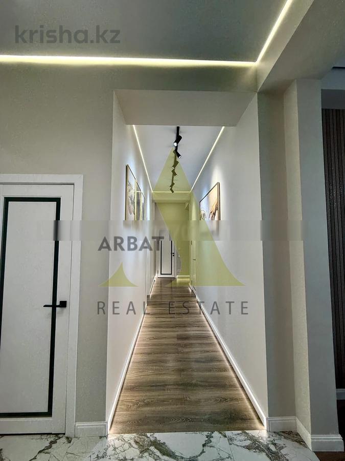 Фото Квартира, 4 комн, 156 м², 2/3 эт.
