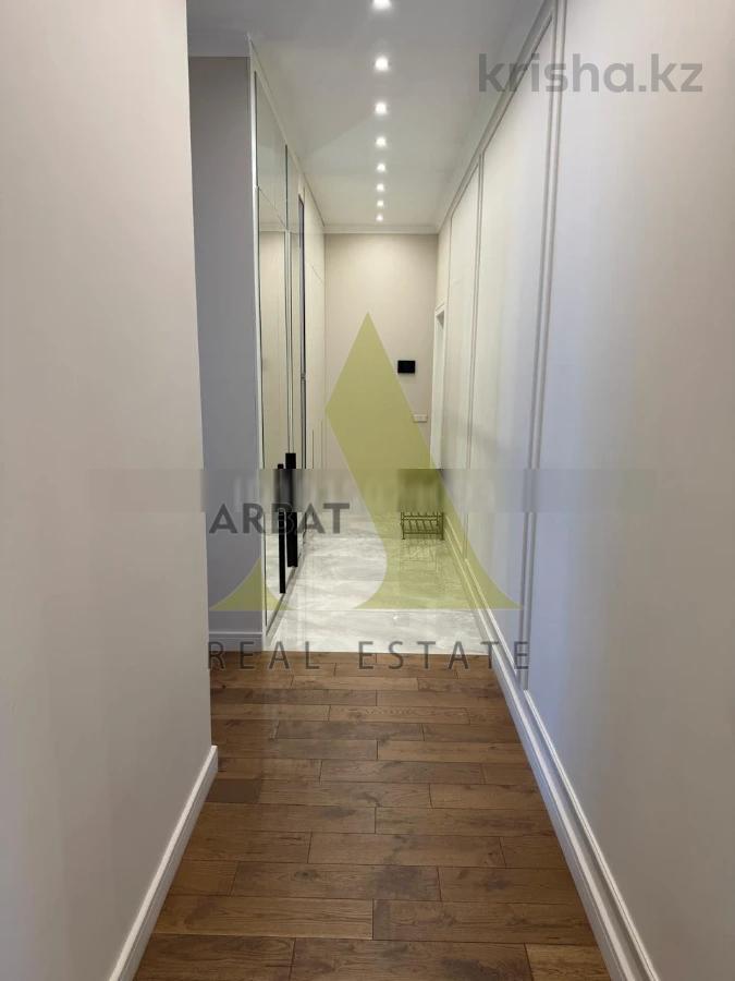 Фото Квартира, 3 комн, 95 м², 2/3 эт.