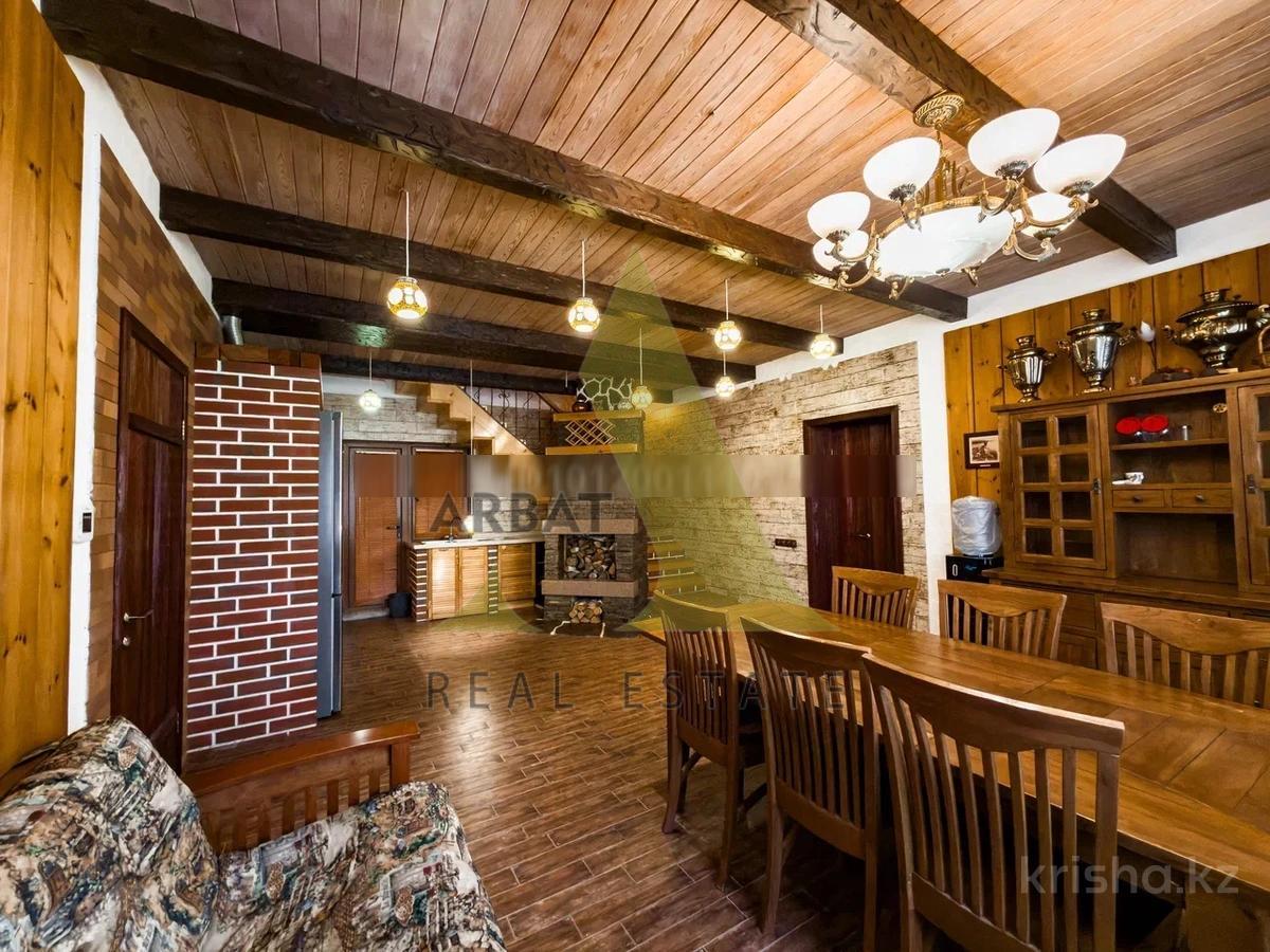 Фото Отдельный дом, 7 комн, 300м²