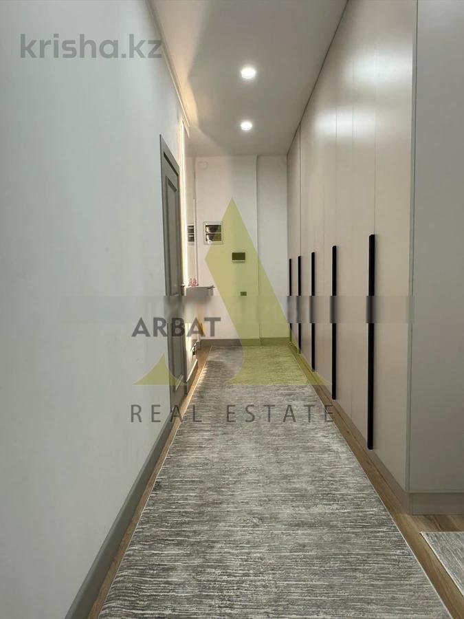 Фото Квартира, 3 комн, 120 м², 3/12 эт.