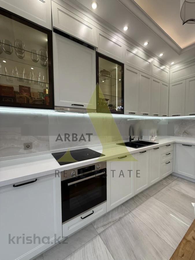 Фото Квартира, 4 комн, 158 м², 4/6 эт., 2007 г.п.