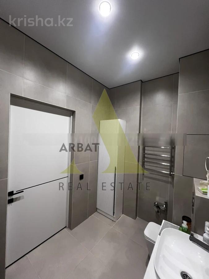 Фото Квартира, 5 комн, 227 м², 1/5 эт.