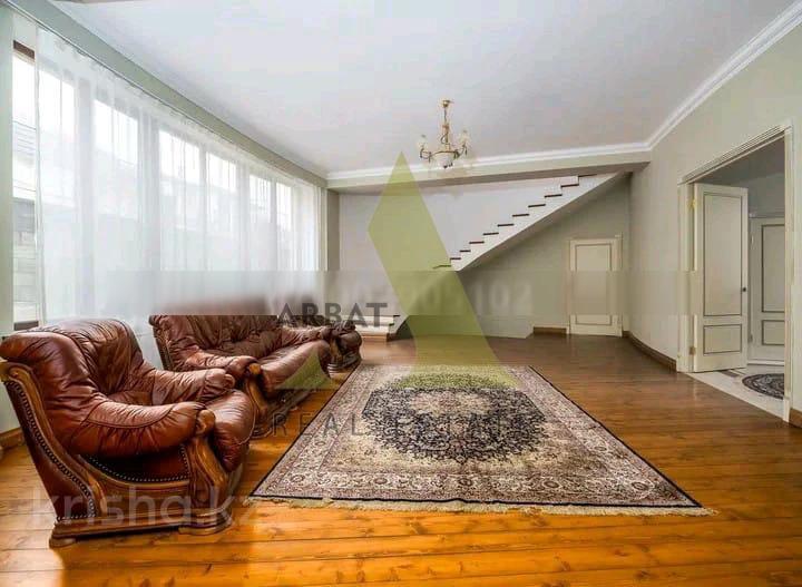 Фото Отдельный дом, 12 комн, 1000м²