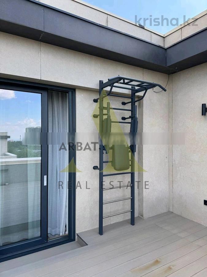 Фото Квартира, 5 комн, 220 м², 3/3 эт., 2024 г.п.