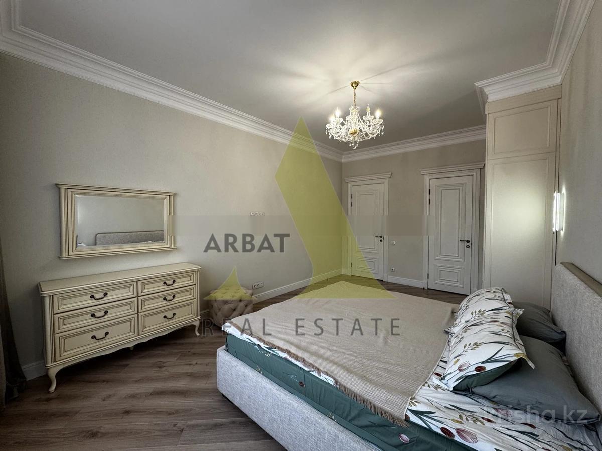 Фото Квартира, 3 комн, 125 м², 3/7 эт., 2017 г.п.
