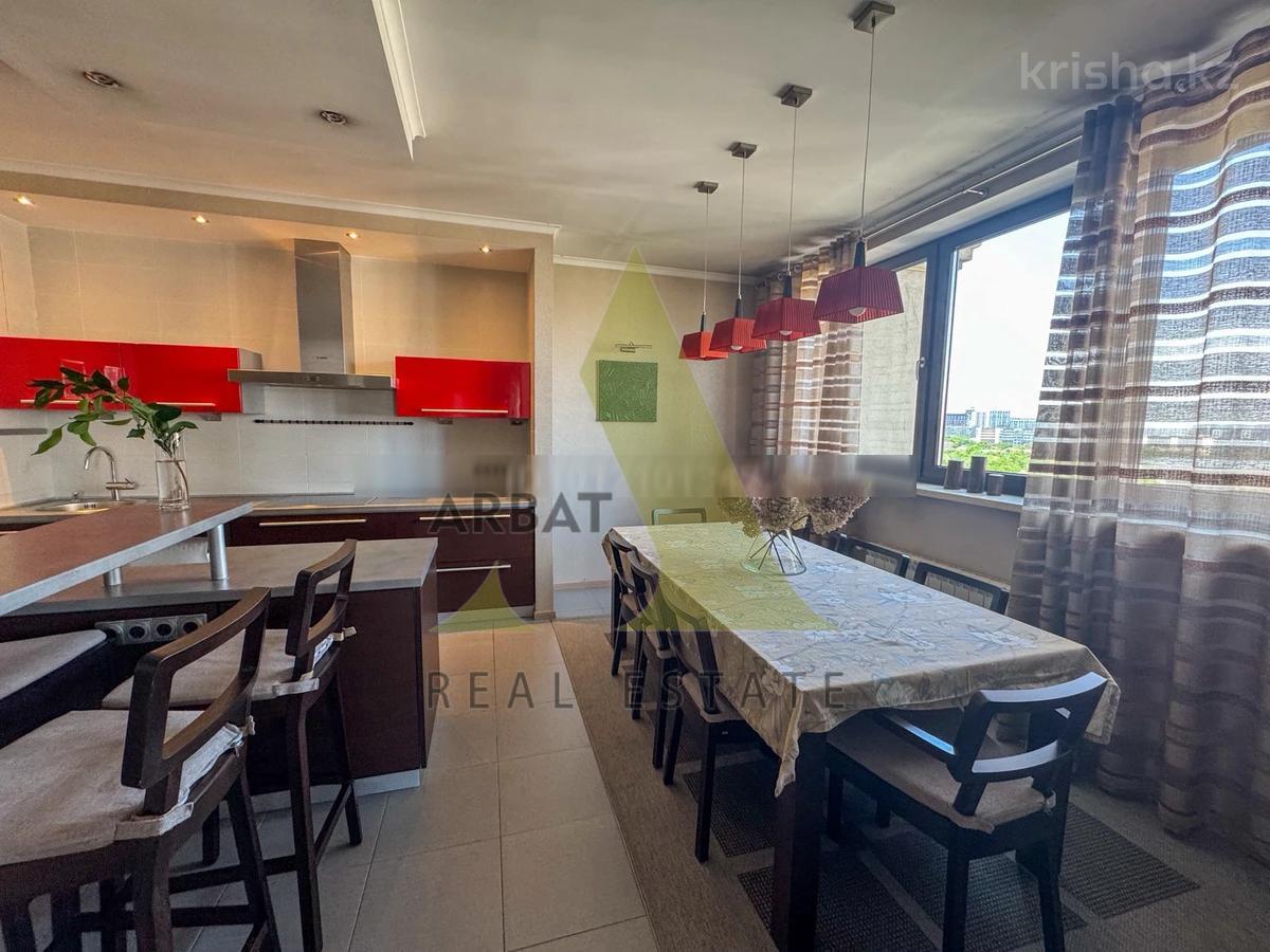 Фото Квартира, 4 комн, 135 м², 10/17 эт., 2007 г.п.