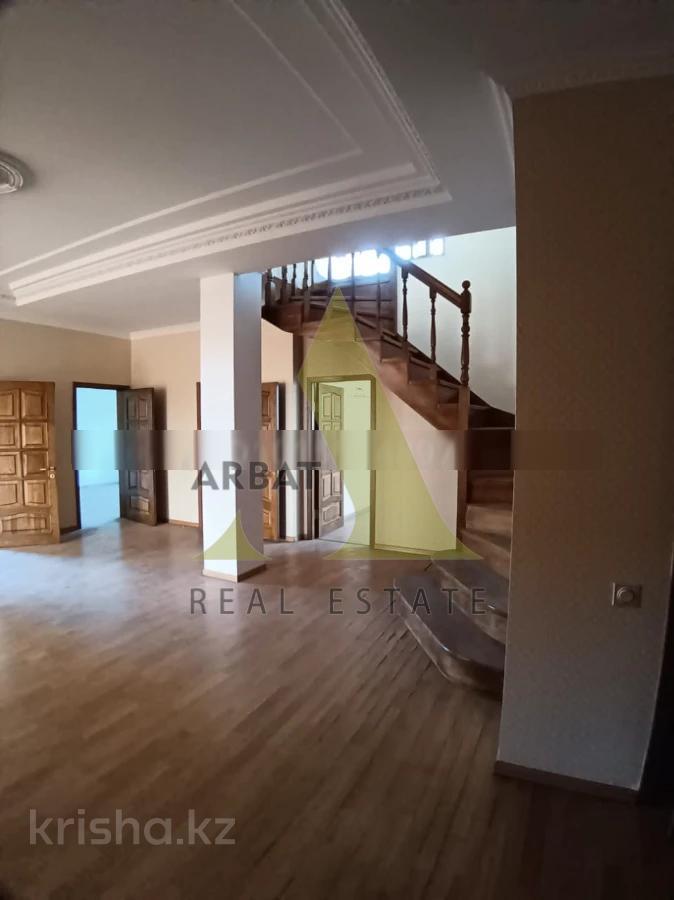 Фото Квартира, 7 комн, 415 м², 5/6 эт., 2004 г.п.
