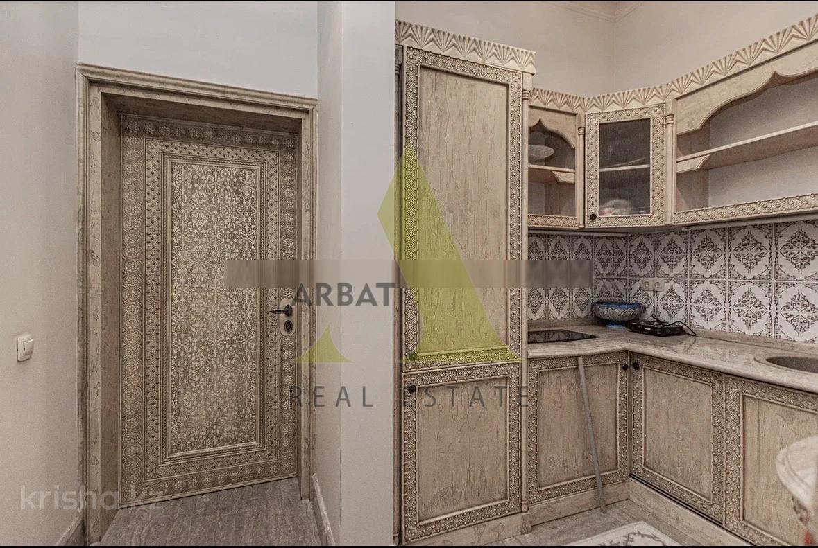 Фото Отдельный дом, 6 комн, 700м²