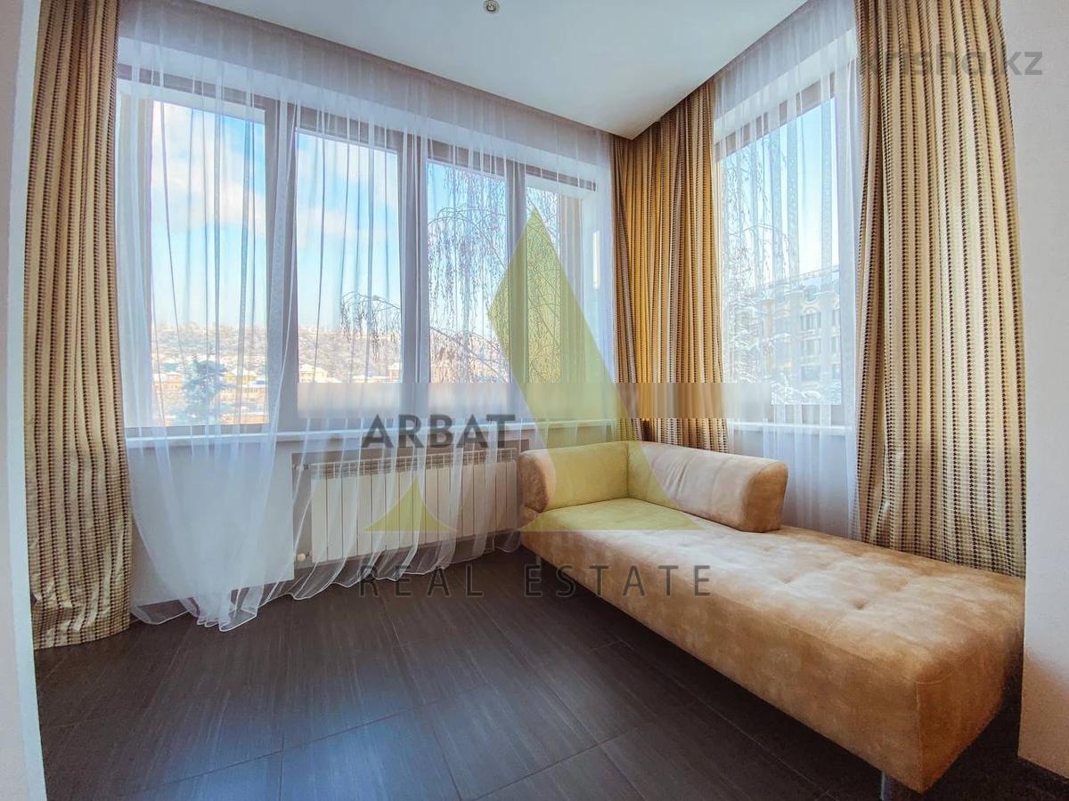 Фото Квартира, 4 комн, 200 м², 2/5 эт., 2010 г.п.