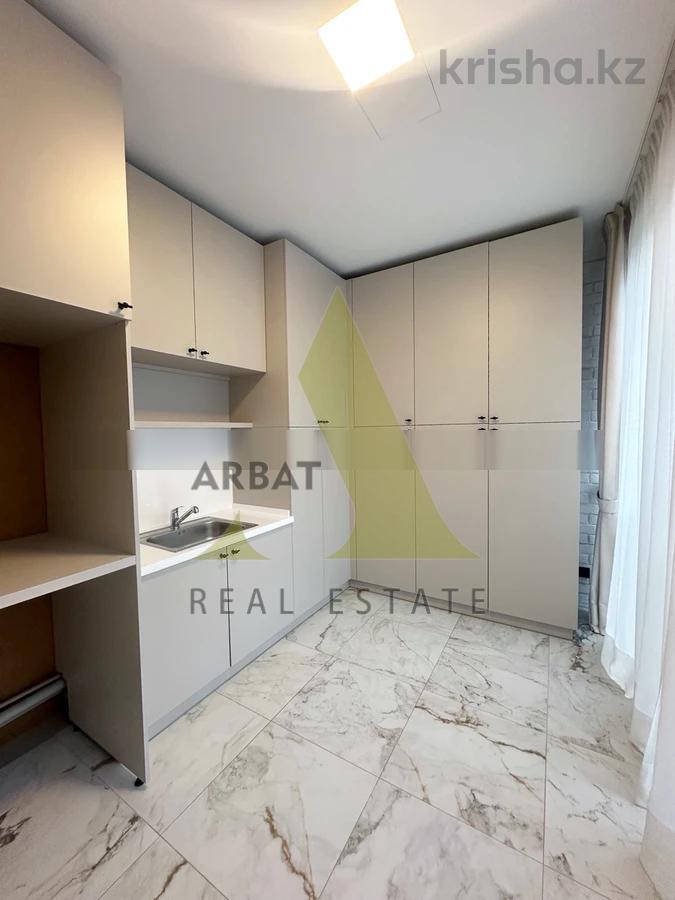 Фото Квартира, 4 комн, 238 м², 2/3 эт., 2018 г.п.