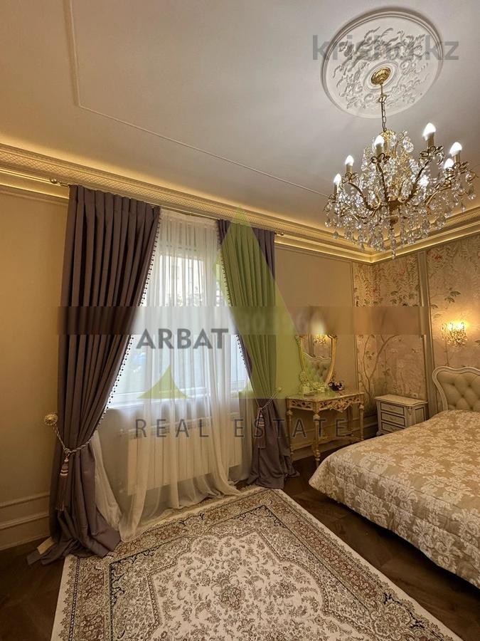 Фото Квартира, 5 комн, 230 м², 1/2 эт., 2010 г.п.