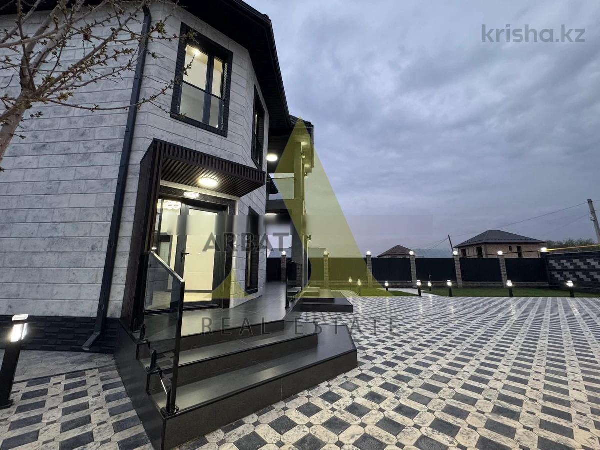 Фото Отдельный дом, 6 комн, 235м²