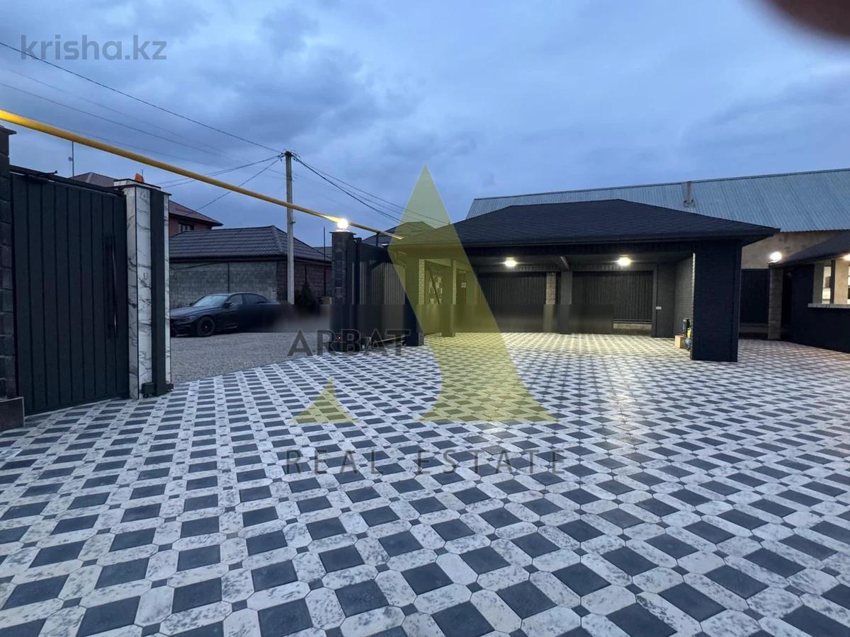 Фото Отдельный дом, 6 комн, 235м²