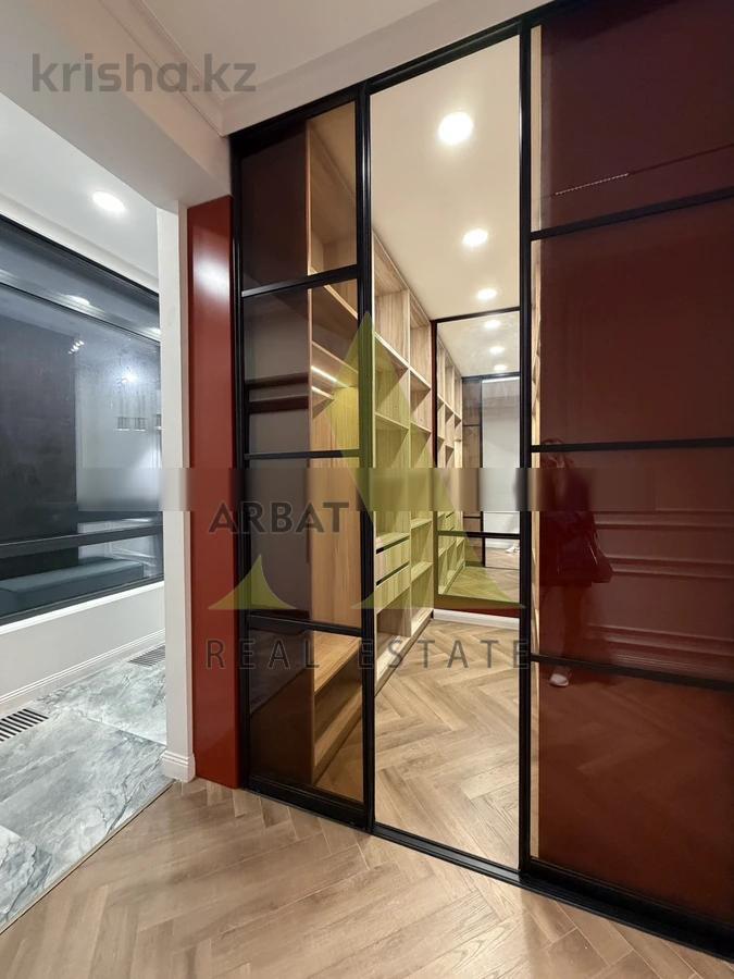 Фото Квартира, 6 комн, 380 м², 1/3 эт.
