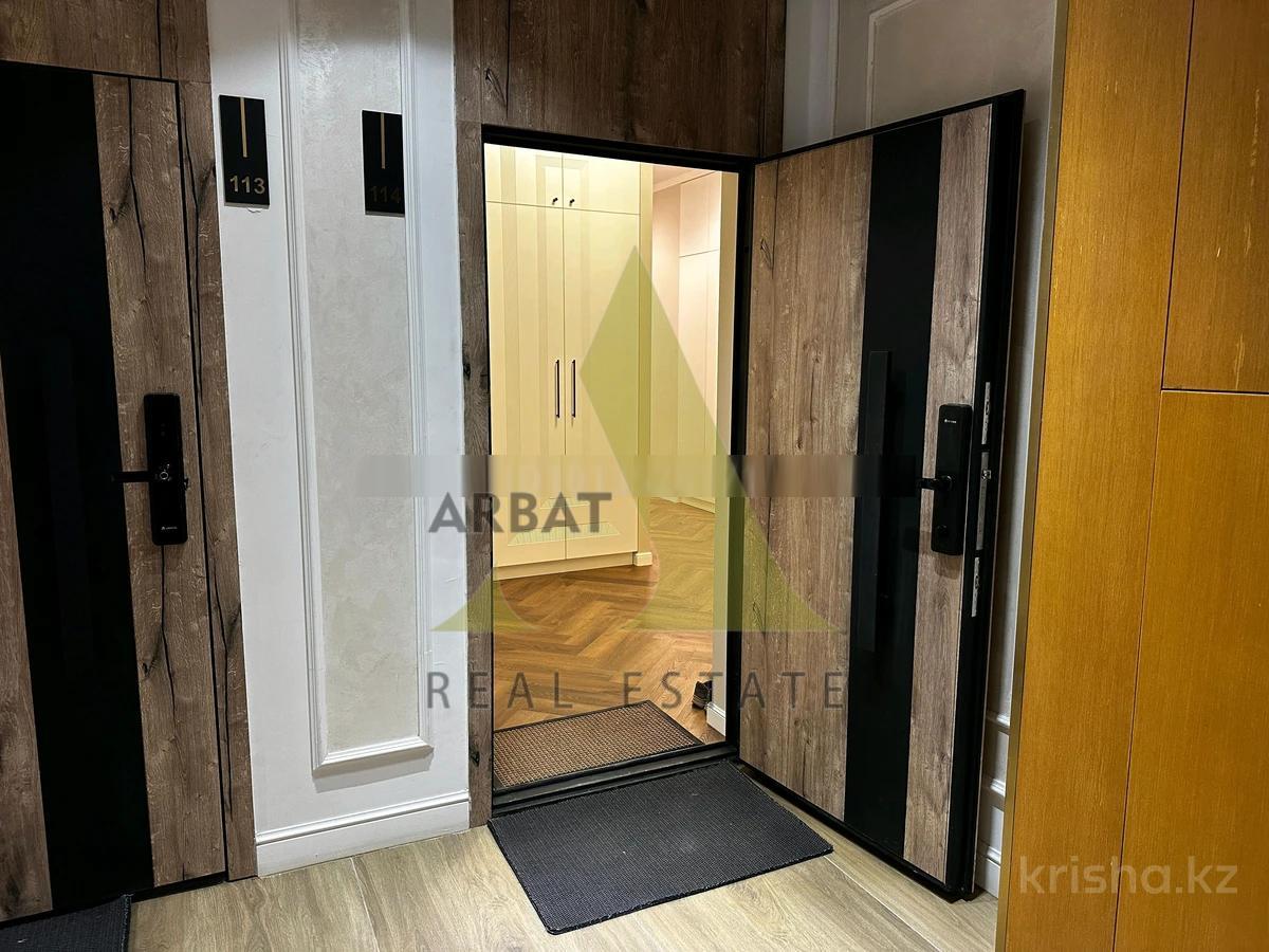 Фото Квартира, 3 комн, 111 м², 2/3 эт.