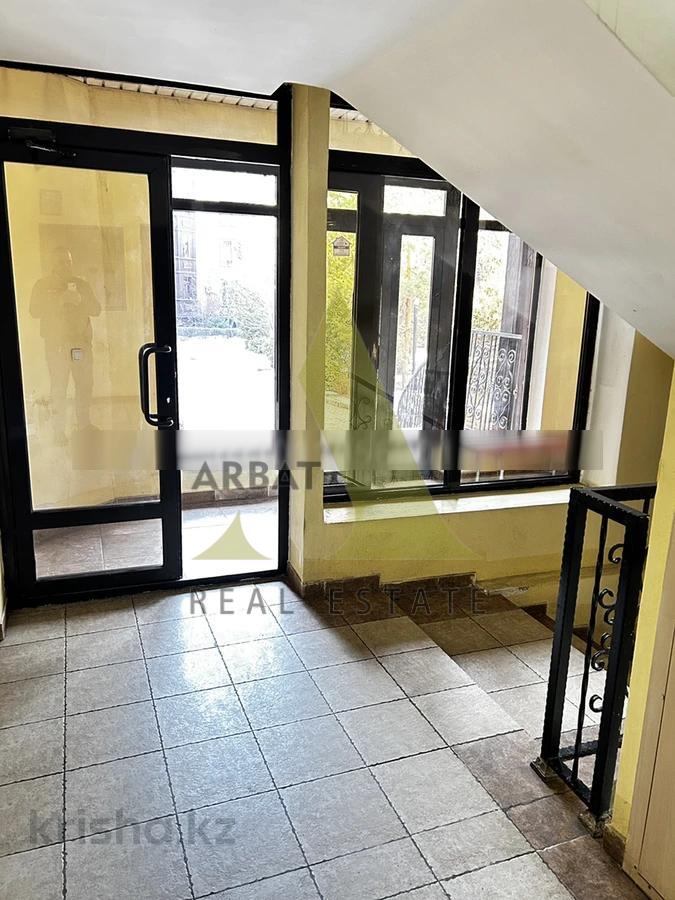 Фото Квартира, 7 комн, 450 м², 3/4 эт.