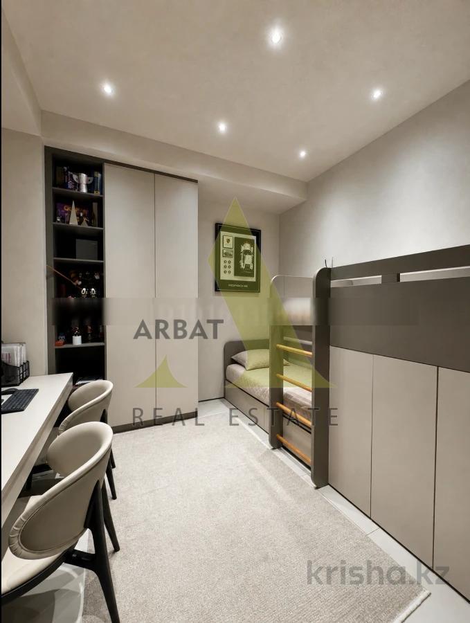 Фото Квартира, 4 комн, 164 м², 1/3 эт., 2022 г.п.
