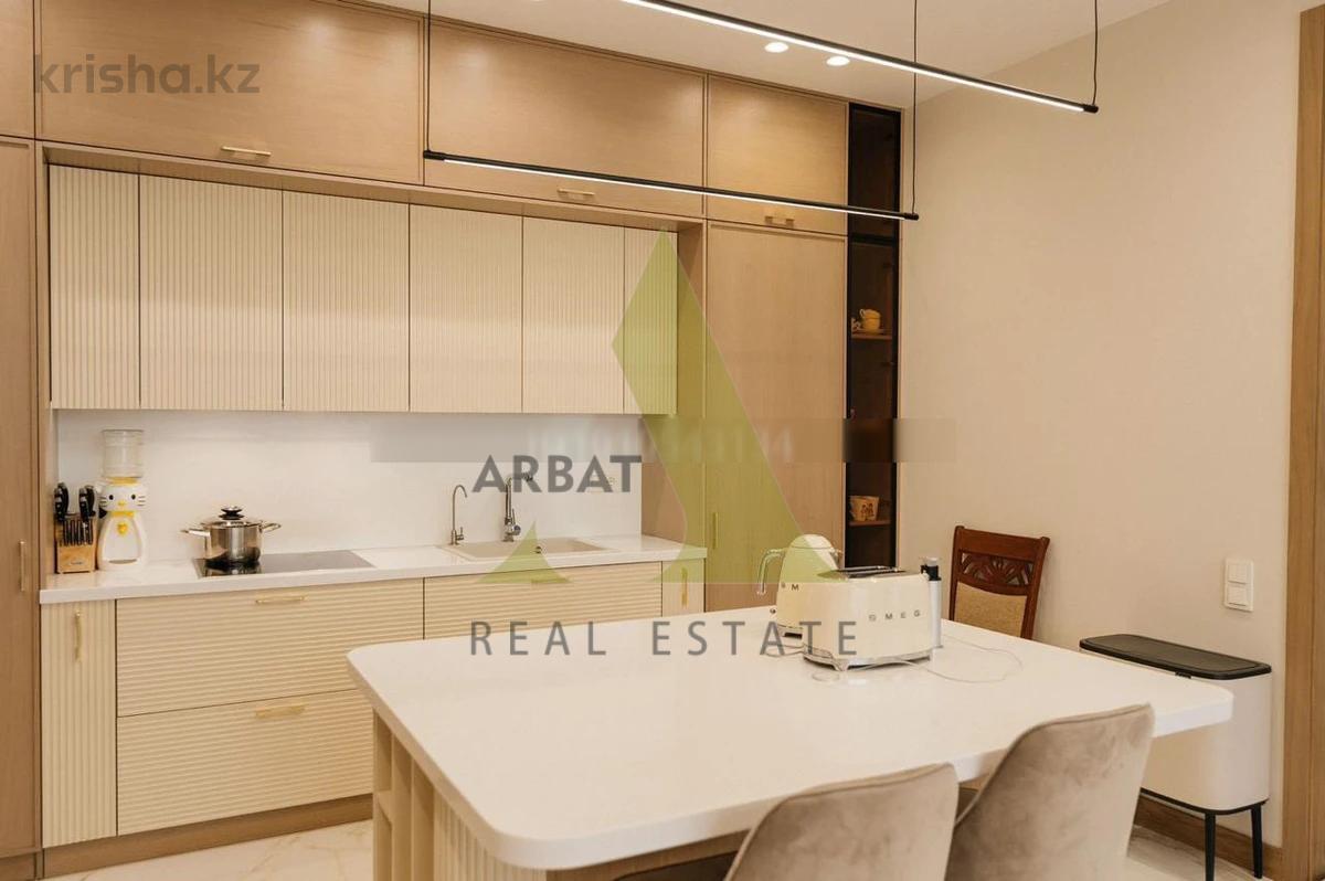 Фото Квартира, 6 комн, 340 м², 6/6 эт., 2013 г.п.