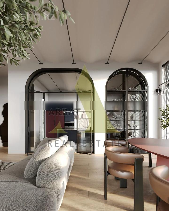 Фото Квартира, 5 комн, 330 м², 1/3 эт., 2024 г.п.