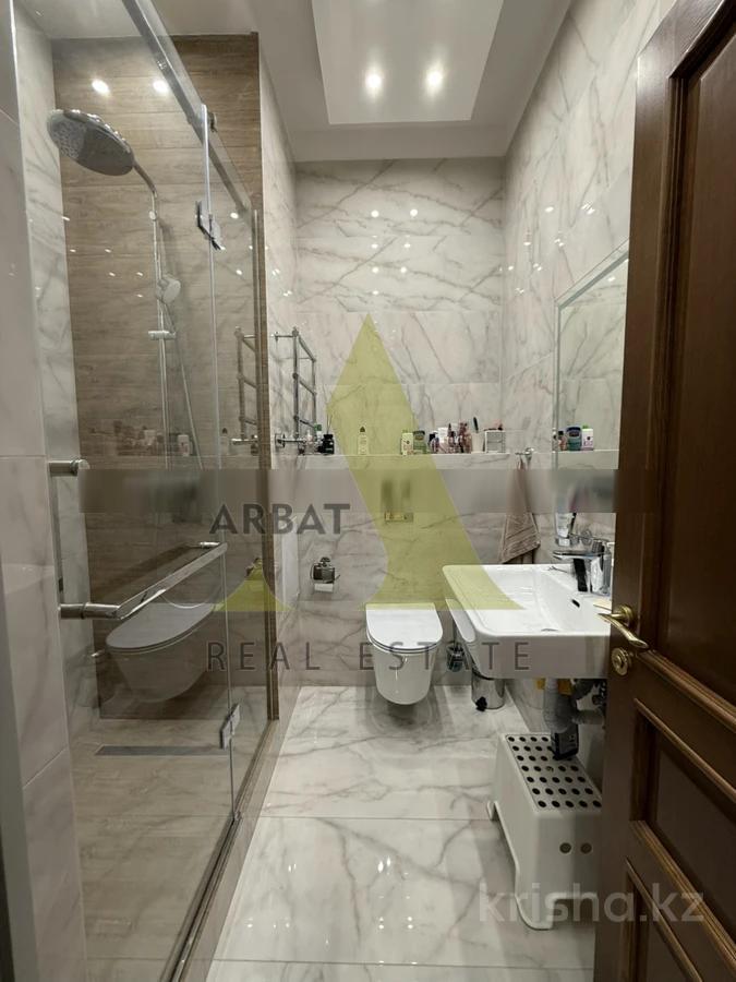 Фото Квартира, 4 комн, 158 м², 4/6 эт., 2007 г.п.