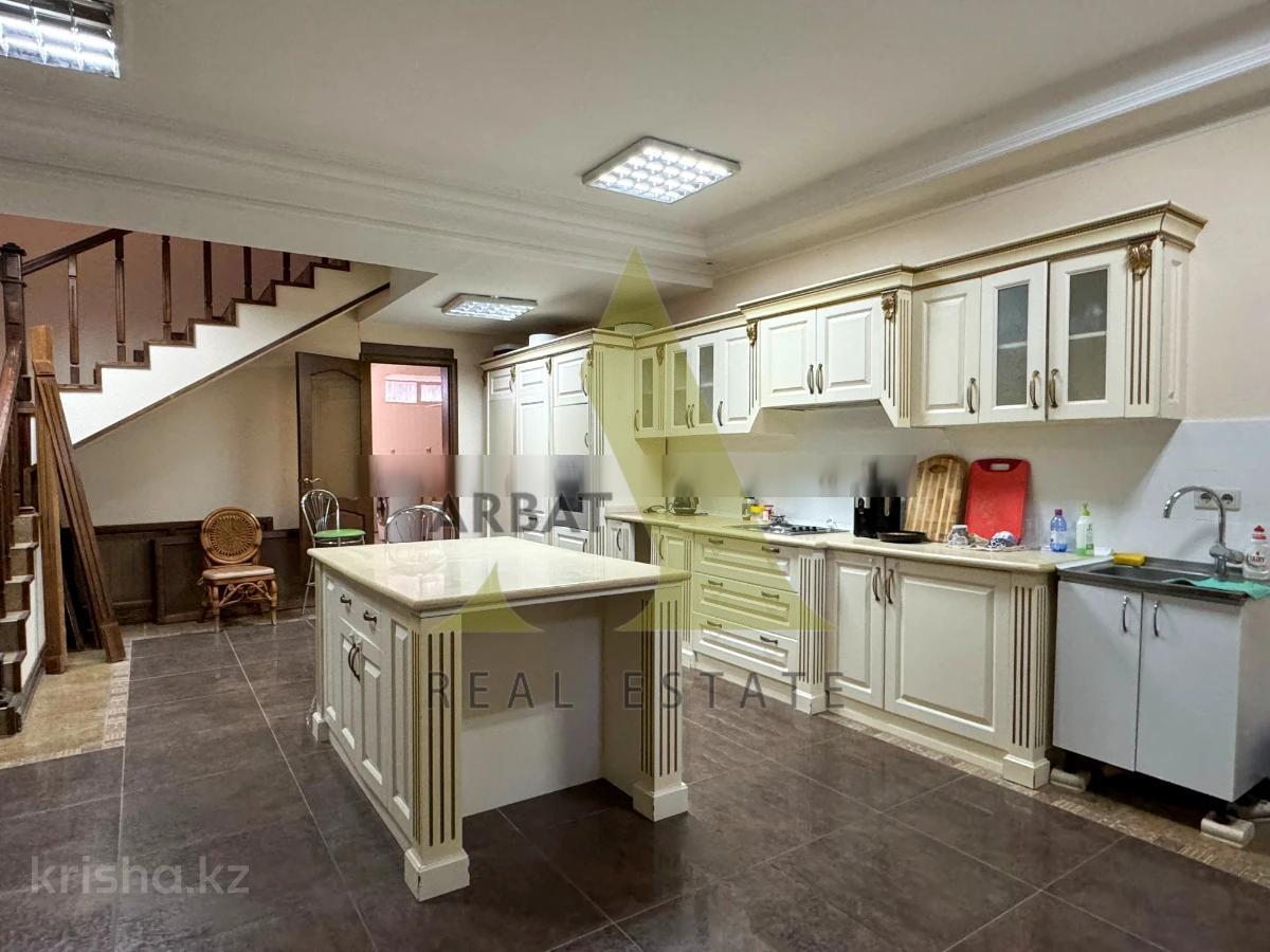 Фото Отдельный дом, 10 комн, 867.3м²