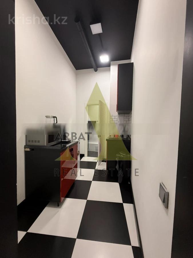 Фото Офисы, магазины и бутики, салоны красоты, образование, развлечения, 208 м²