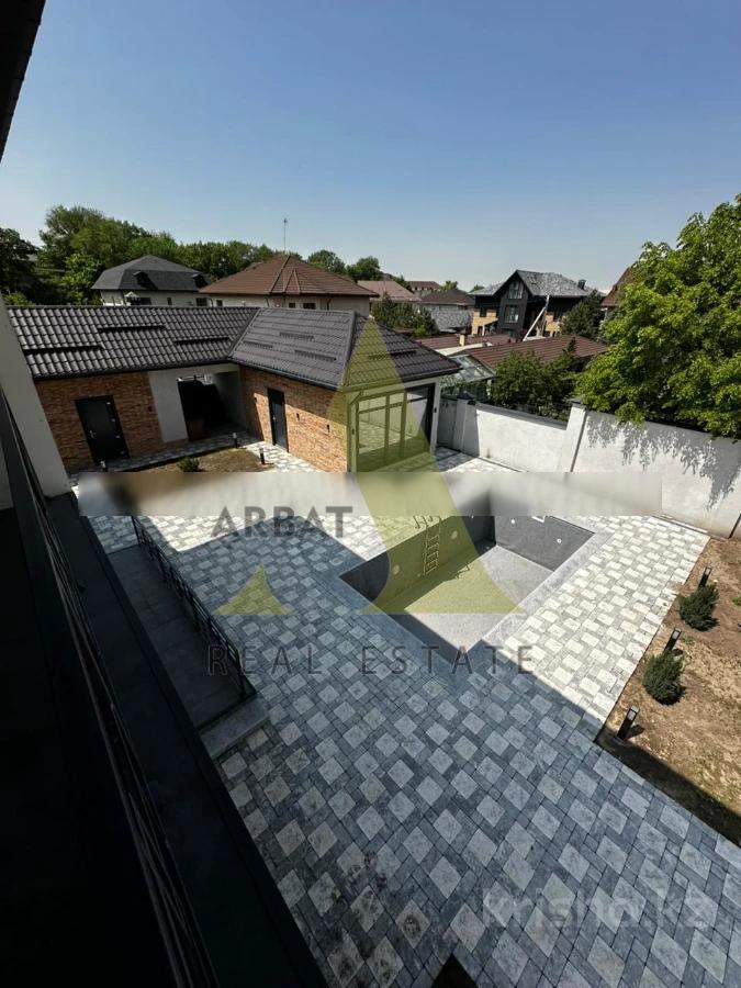 Фото Отдельный дом, 7 комн, 400м²
