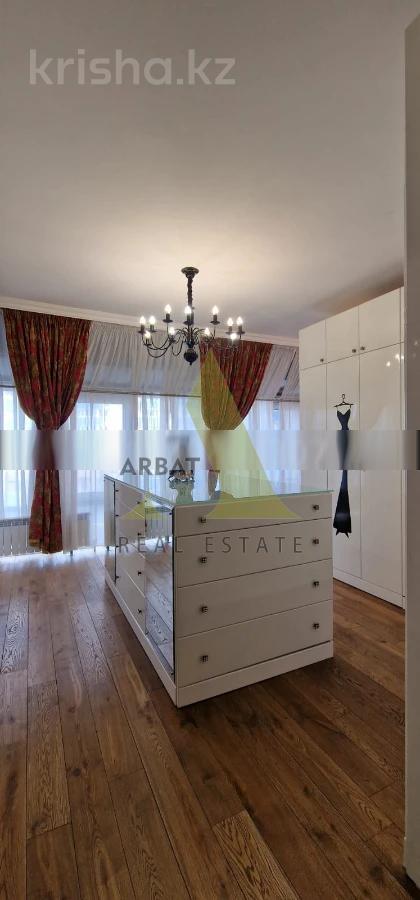 Фото Квартира, 4 комн, 260.8 м², 2/10 эт., 2003 г.п.