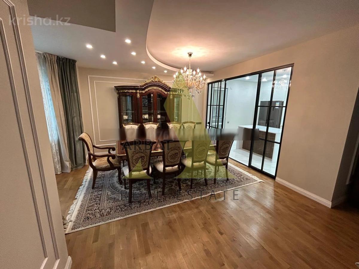 Фото Квартира, 4 комн, 185 м², 4/5 эт.