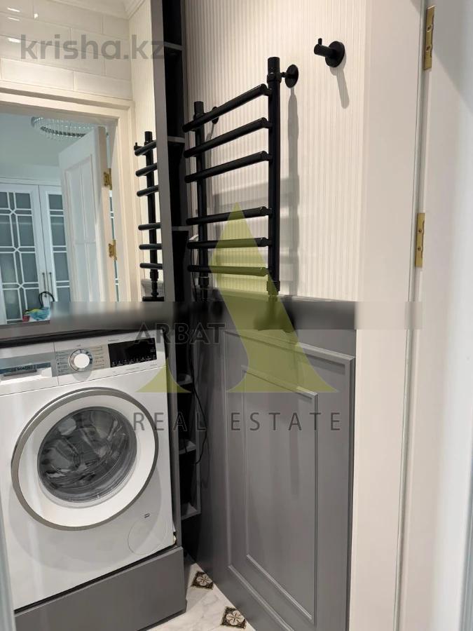 Фото Квартира, 3 комн, 138 м², 4/4 эт., 1978 г.п.