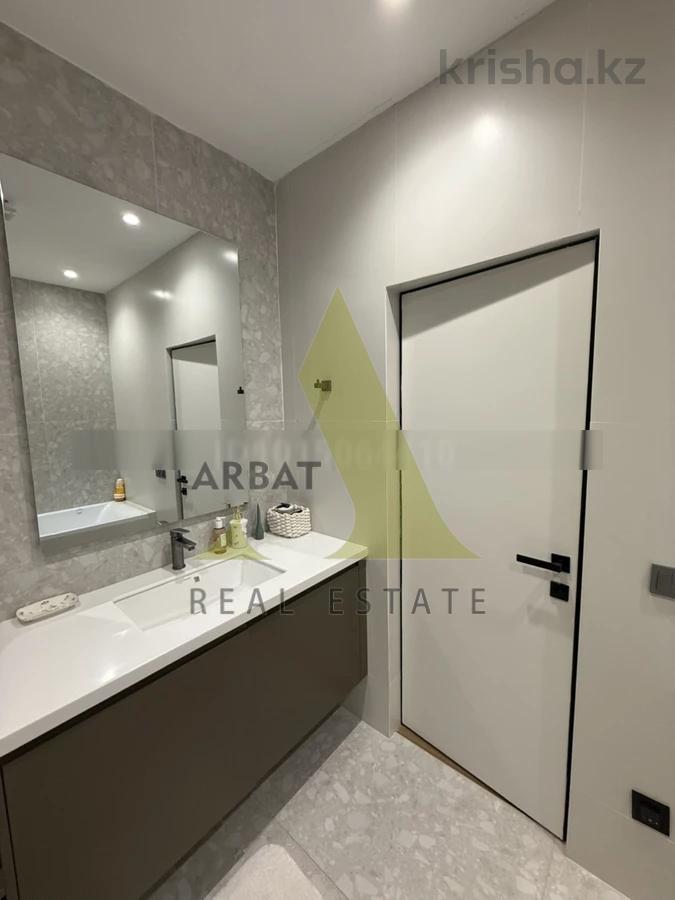 Фото Квартира, 4 комн, 250 м², 3/7 эт., 2004 г.п.