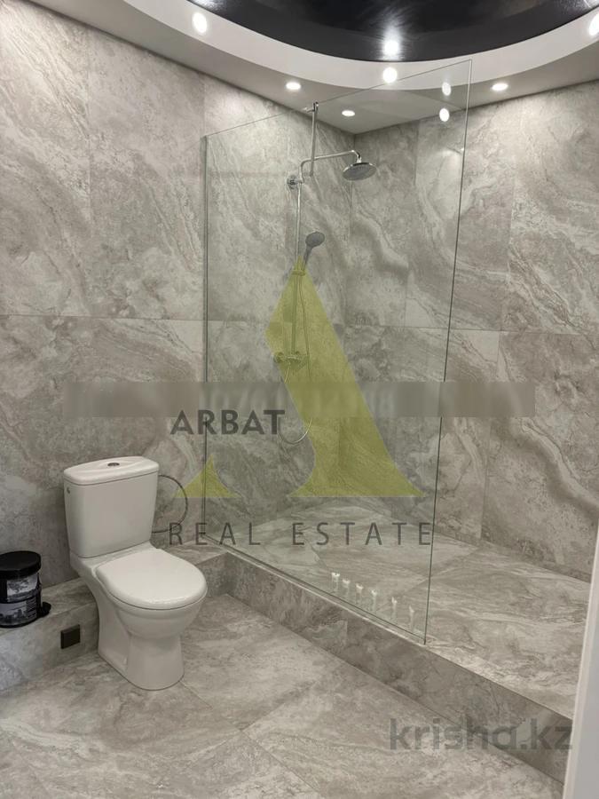 Фото Квартира, 4 комн, 185 м², 4/5 эт.