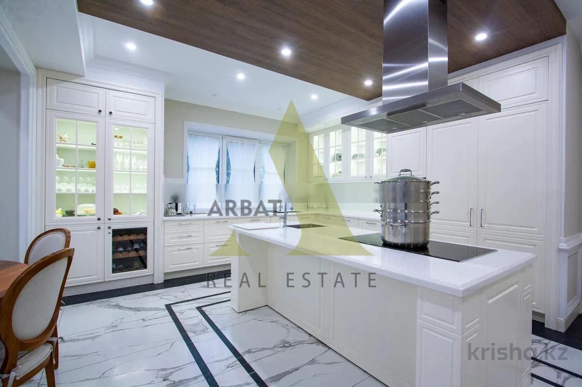 Фото Отдельный дом, 7 комн, 600м²