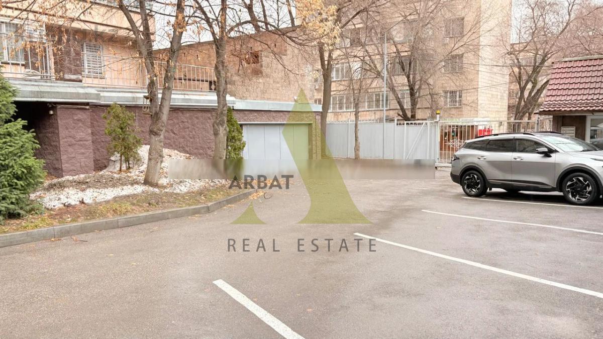 Фото Квартира, 4 комн, 198 м², 2/5 эт., 1993 г.п.