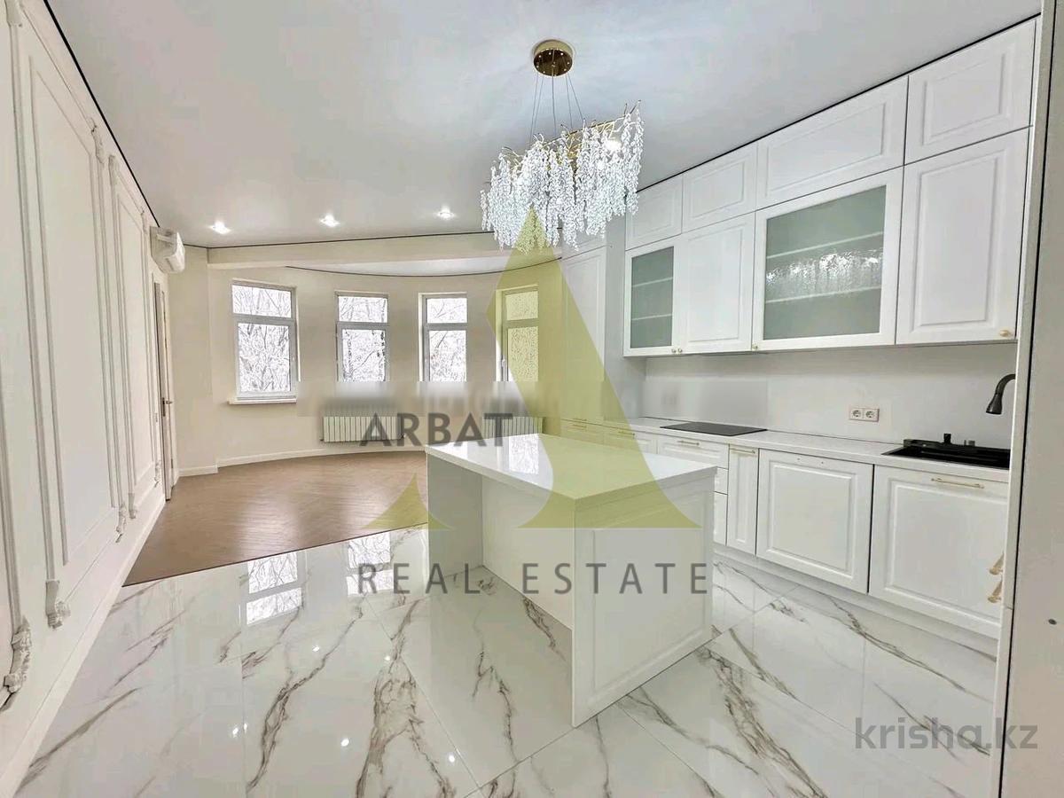 Фото Квартира, 4 комн, 200 м², 3/6 эт., 2013 г.п.