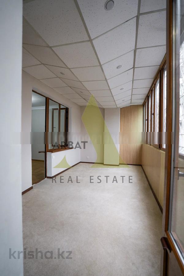Фото Квартира, 5 комн, 226.2 м², 1/6 эт., 1996 г.п.