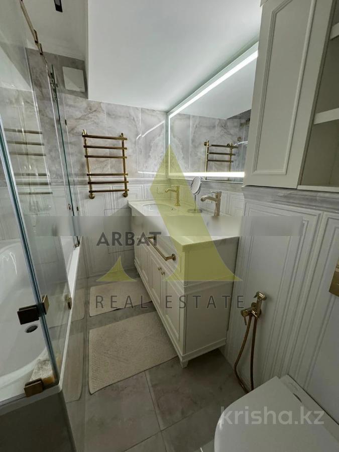 Фото Квартира, 3 комн, 138 м², 4/4 эт., 1978 г.п.