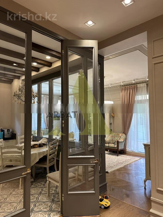 Фото Квартира, 5 комн, 230 м², 1/2 эт., 2010 г.п.