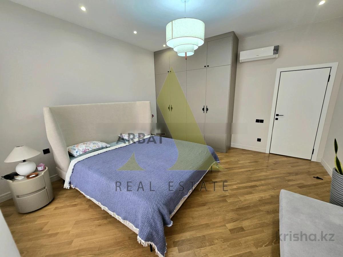 Фото Квартира, 4 комн, 160 м², 3/4 эт., 2006 г.п.