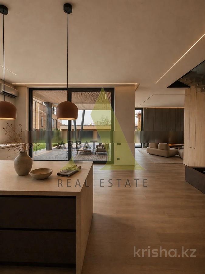 Фото Отдельный дом, 6 комн, 650м²