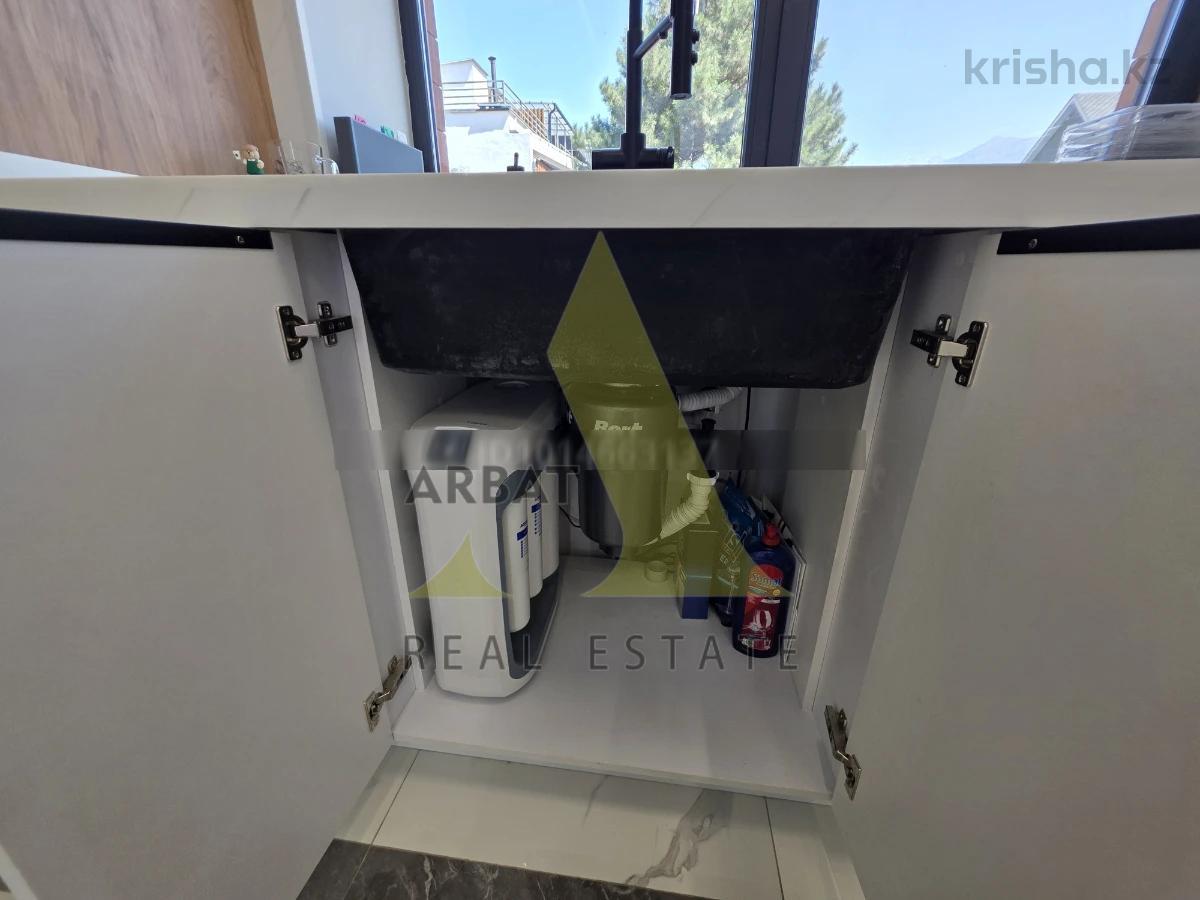 Фото Отдельный дом, 5 комн, 300м²