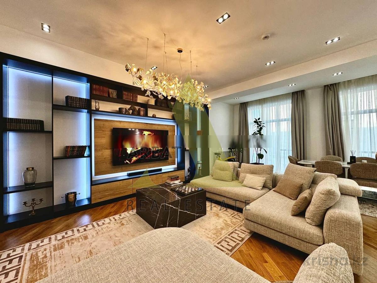 Фото Квартира, 4 комн, 210 м², 2/3 эт., 2020 г.п.