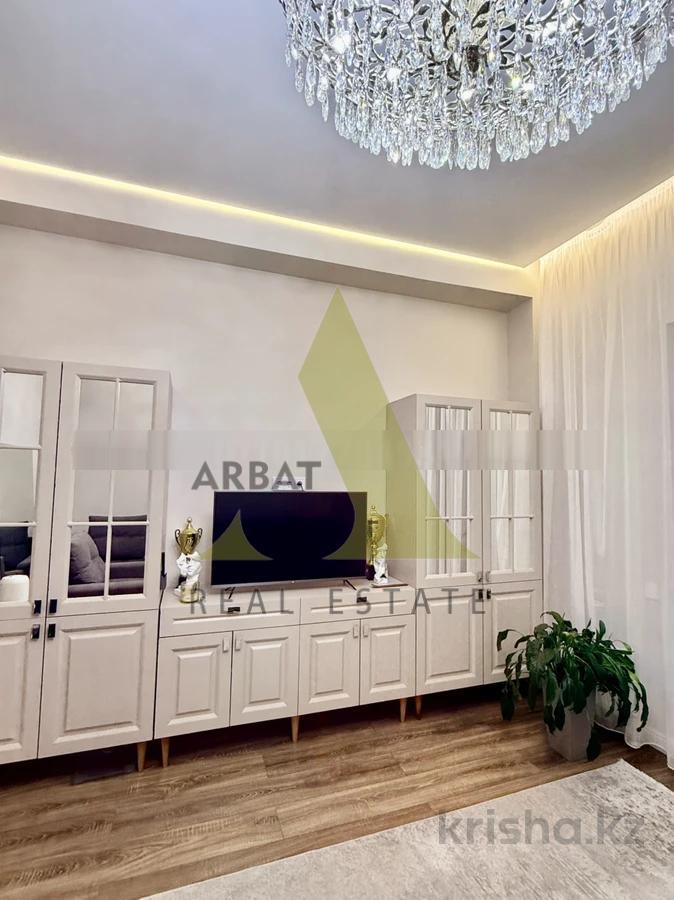 Фото Квартира, 4 комн, 156 м², 2/3 эт.