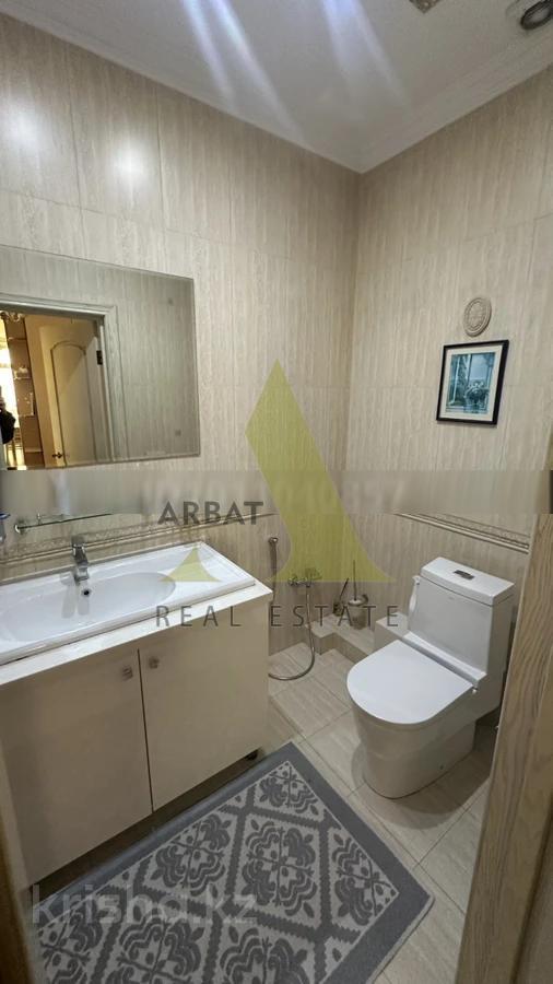 Фото Квартира, 4 комн, 200 м², 1/12 эт.