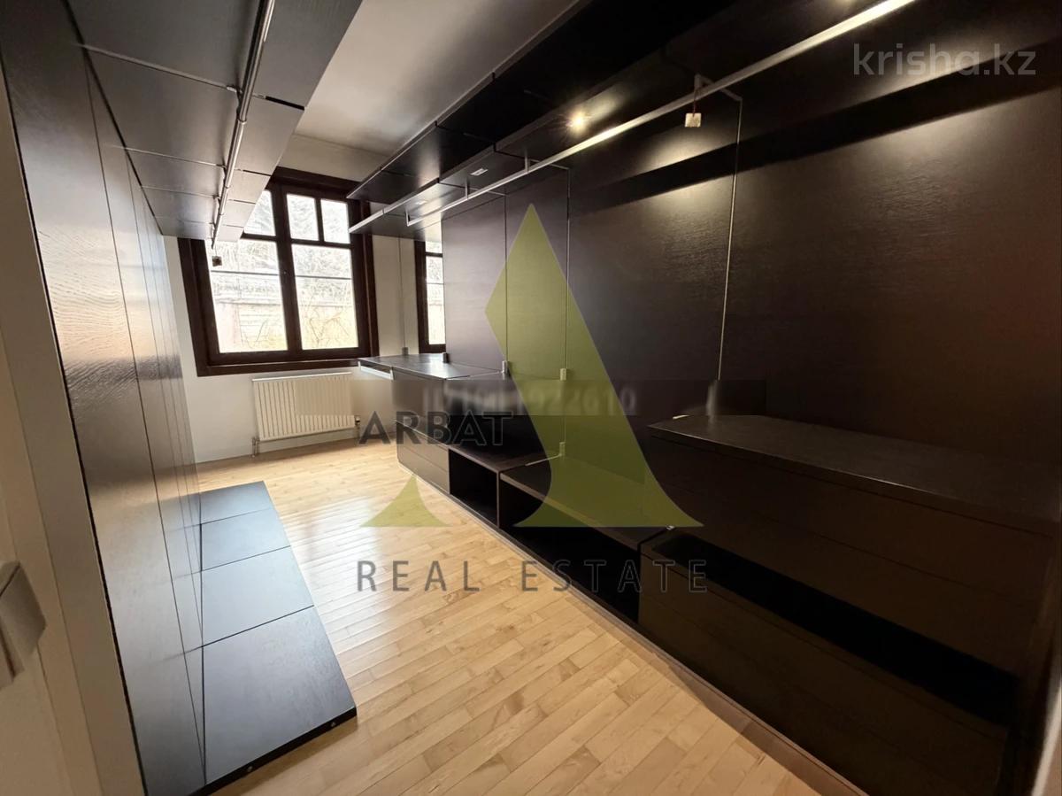 Фото Квартира, 6 комн, 423 м², 3/4 эт., 2009 г.п.