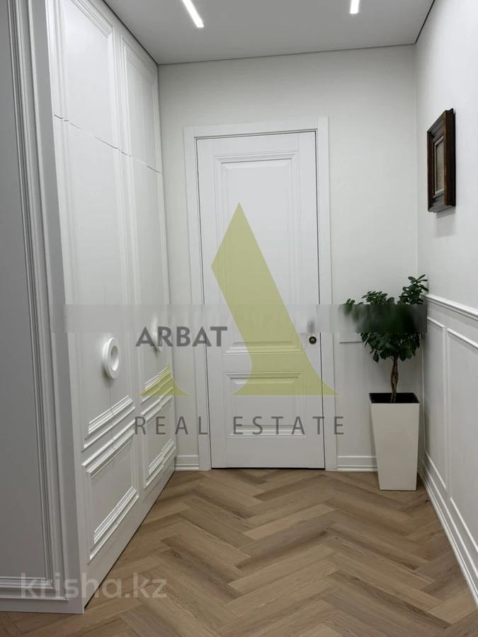 Фото Квартира, 4 комн, 170 м², 1/2 эт.