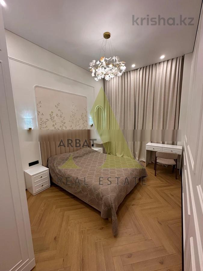Фото Квартира, 3 комн, 100 м², 1/7 эт.