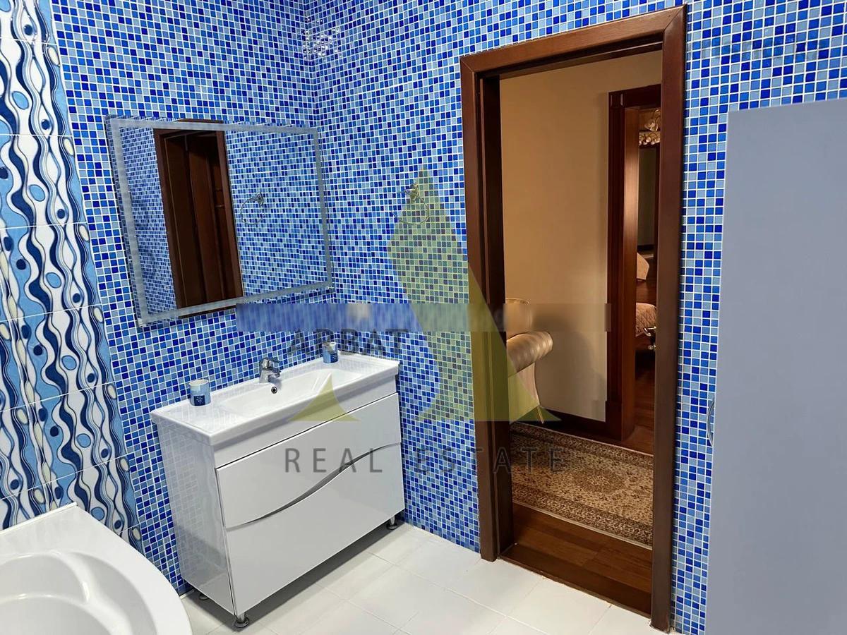 Фото Квартира, 4 комн, 175 м², 8/13 эт., 2010 г.п.