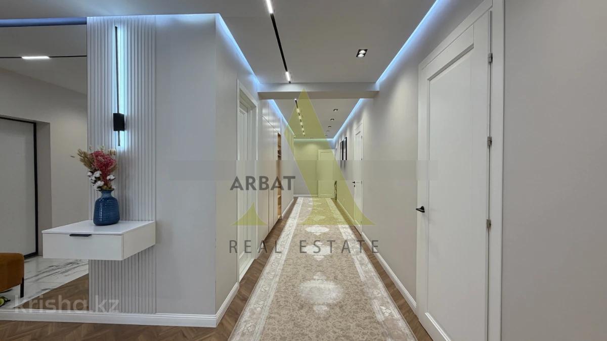 Фото Квартира, 4 комн, 236 м², 4/5 эт., 2022 г.п.